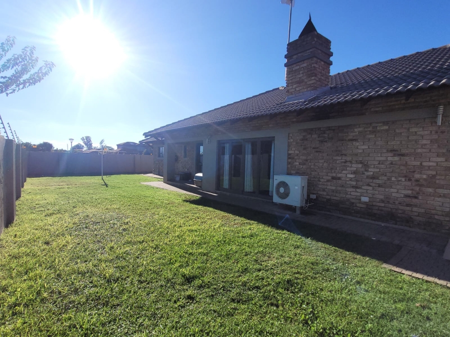 3 Bedroom Property for Sale in Grimbeeck Park North West